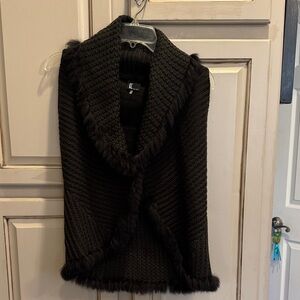 Elegant Black Sweater with rabbit Fur Trim